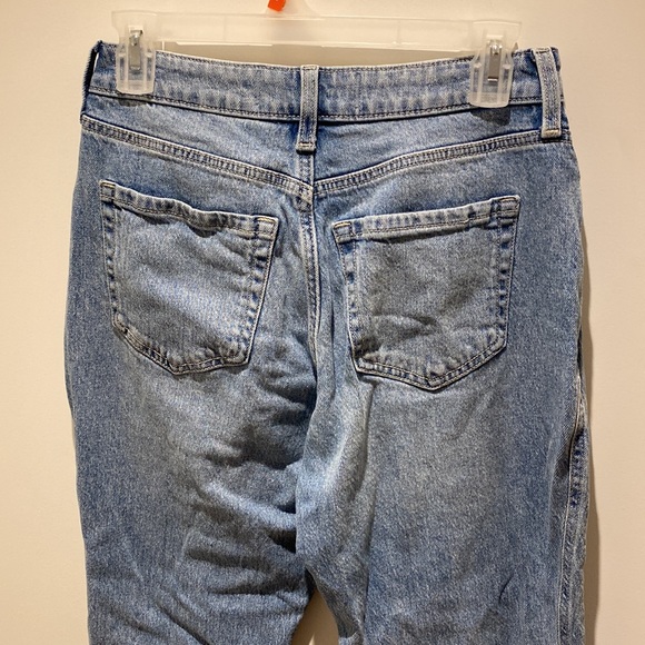 Hollister curvy high rise mom jean acid wash - Picture 6 of 6